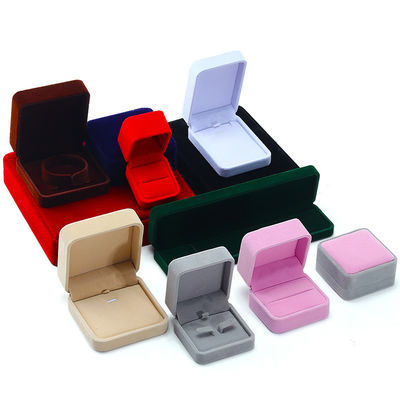 Beli Multi Color Soft Velvet Jewelry Box Jewelry Packaging Box for Bracelet Ring Pendant online manufacture