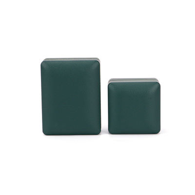 Beli Custom Ring Packaging Solution Lighted Green Leather Jewelry Box dengan Lining Sutra dan Logo online manufacture
