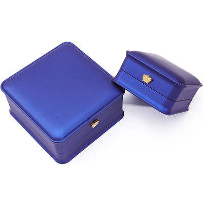 Kotak Perhiasan LED Kulit Palsu Biru Glossy Lancang untuk Tampilan Penyimpanan Mewah