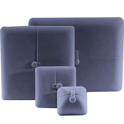 Flat Open Grey Soft Velvet Perhiasan Storage Box Paket Dengan Penutupan Button