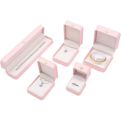 10*10*5cm Kotak Perhiasan Kulit Pink untuk Gelang Mahkota Gelang dan Cincin Logo Khusus