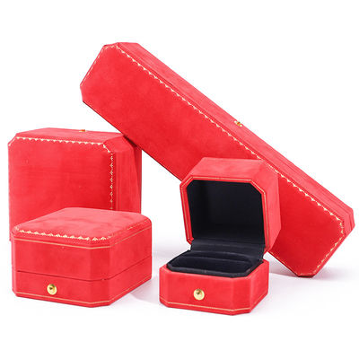 Custom Logo Perhiasan Paket di Red Velvet untuk Pendant Earrings Gelang Kalung Cincin