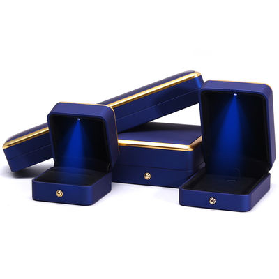 Custom Square Kalung dan Cincin Cahaya Biru LED Kotak Perhiasan dengan gaya mewah elegan
