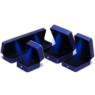 Custom Square Kalung dan Cincin Cahaya Biru LED Kotak Perhiasan dengan gaya mewah elegan