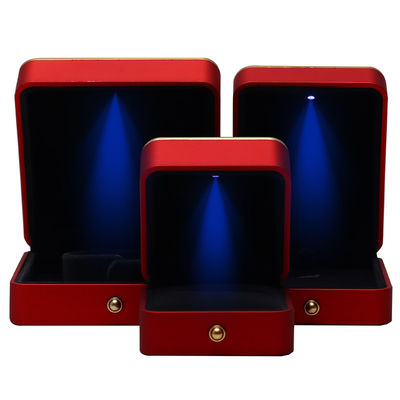 Beli Custom Plastic Spray Dicat Square Luxury Necklace Ring Merah LED Perhiasan Kotak buatan tangan online manufacture