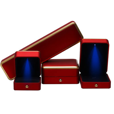 Custom Plastic Spray Dicat Square Luxury Necklace Ring Merah LED Perhiasan Kotak buatan tangan