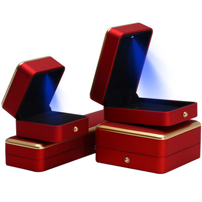 Custom Plastic Spray Dicat Square Luxury Necklace Ring Merah LED Perhiasan Kotak buatan tangan