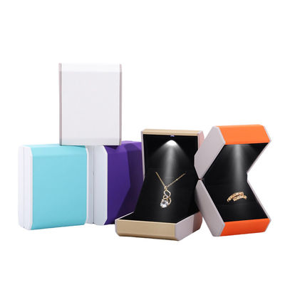 Hubungi Kami untuk Custom LED Lighting Plastik Perhiasan Kotak Biru LED Ring Box Velvet Lining