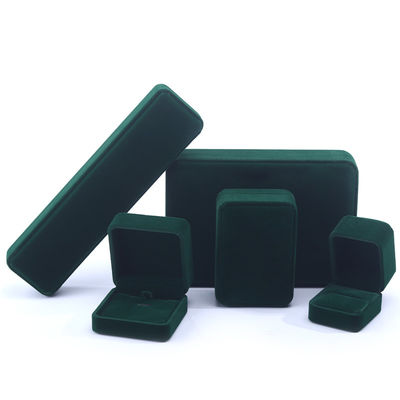 China Manufaktur grosir high end Handmade Necklace Ring Box Perhiasan Kemasan Logo Custom Luxury Square Suede Velvet Dark Green Perhiasan Box