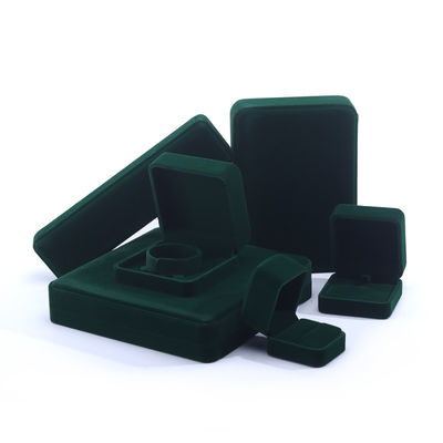 China Manufaktur grosir high end Handmade Necklace Ring Box Perhiasan Kemasan Logo Custom Luxury Square Suede Velvet Dark Green Perhiasan Box