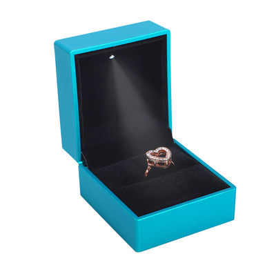 Bentuk persegi panjang Customized Size Blue LED Ring Perhiasan Box untuk Earrings Kalung Gelang