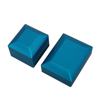 Bentuk persegi panjang Customized Size Blue LED Ring Perhiasan Box untuk Earrings Kalung Gelang