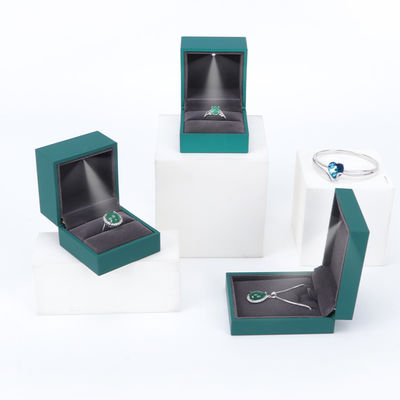 Customized Hanhong LED Light Perhiasan Packaging Box untuk Kalung Gelang dan Earrings