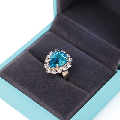 Customized Hanhong LED Light Perhiasan Packaging Box untuk Kalung Gelang dan Earrings
