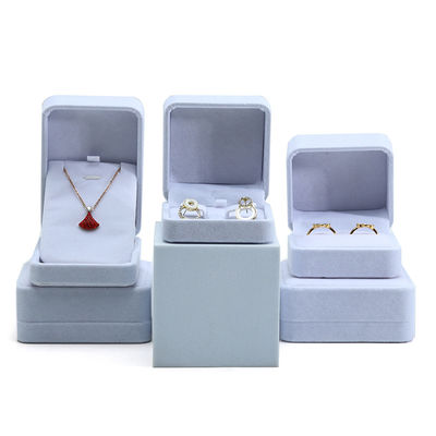 Kotak kemasan perhiasan khusus beludru putih untuk anting-anting kalung gelang dan cincin