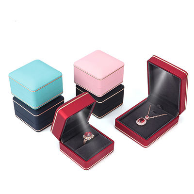 Custom Logo Silk Screen Printing Perhiasan Storage Box dengan Cahaya Hanhong Cyan Ring Box