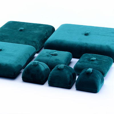10*10*3cm Custom Logo Luxury Jewelry Box untuk Green Velvet Bracelet Earrings Packaging