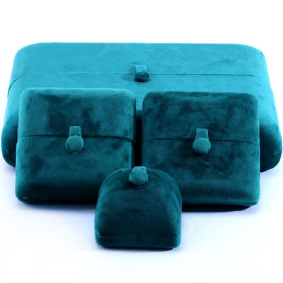 10*10*3cm Custom Logo Luxury Jewelry Box untuk Green Velvet Bracelet Earrings Packaging