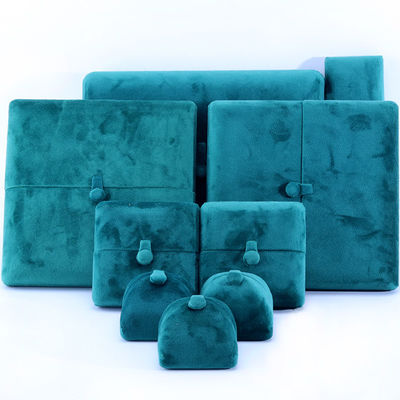 10*10*3cm Custom Logo Luxury Jewelry Box untuk Green Velvet Bracelet Earrings Packaging