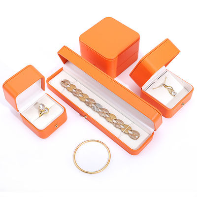 Customized Kulit dan Velvet Travel Perhiasan Organiser untuk Kalung Ring Earrings