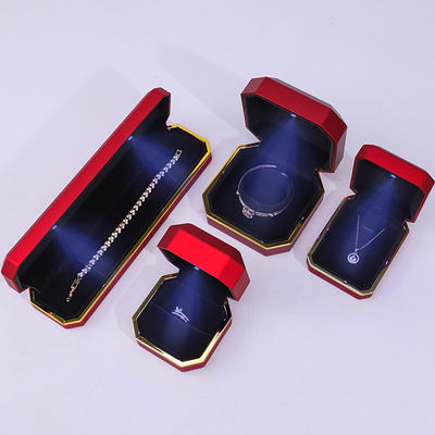 Kotak Perhiasan Velvet LED Merah untuk Kemasan Cincin Kalung yang Disesuaikan dan Aksesoris Lainnya