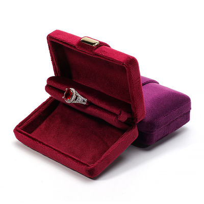 Custom Logo Metal Perhiasan Kemasan Kotak Untuk Mewah Earrings Merah Gelang Kalung Cincin