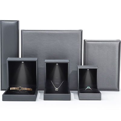 Beli Grey Lightweight Kulit LED Kotak Perhiasan Kemasan Mewah Untuk Gelang Kalung Cincin online manufacture