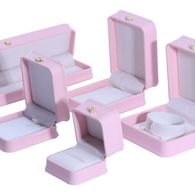 Beli Pink Stud Earrings Bracelet Necklace Ring Kotak Perhiasan Dengan Ukuran Customized PU Kulit online manufacture