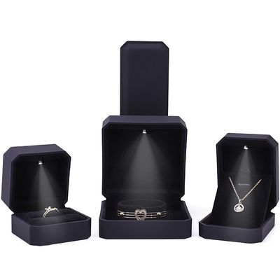 Beli Baru Logo Custom LED Perhiasan Display Box untuk Cincin Kalung Gelang dan Earrings online manufacture