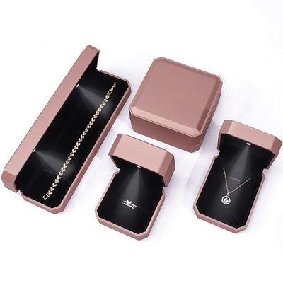 Customized LED Luxury Jewelry Box Packaging Untuk Cincin Kalung Gelang Earrings