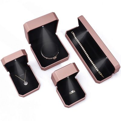 Customized LED Luxury Jewelry Box Packaging Untuk Cincin Kalung Gelang Earrings