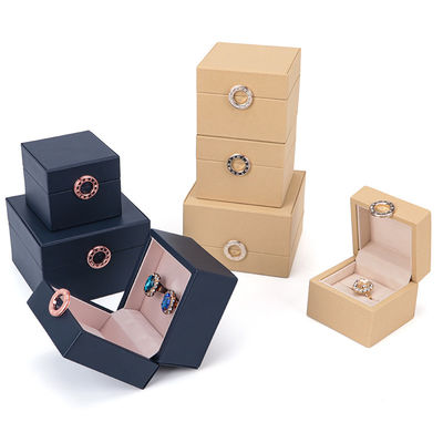 Paket Perhiasan Hanhong Four-Leaf Clover Luxury PU Kulit Ring Box dengan Logo Khusus