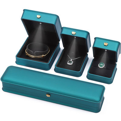 Beli Cahaya Hijau Led Cahaya Perhiasan Kotak Untuk Kalung Gelang Cincin Earrings Ukuran Khusus online manufacture
