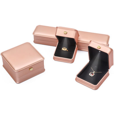 Gelang cincin anting-anting kotak perhiasan LED set kotak perhiasan khusus dengan logo grosir