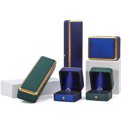 Customized Gold Trim LED Jewelry Box Organizer untuk Gelang Kalung Earrings Ring