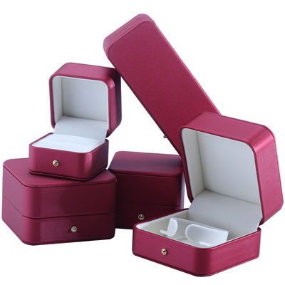 Hanhong Custom Red PU Kulit Perhiasan Kemasan Kotak untuk Wedding Kalung Earrings Ring