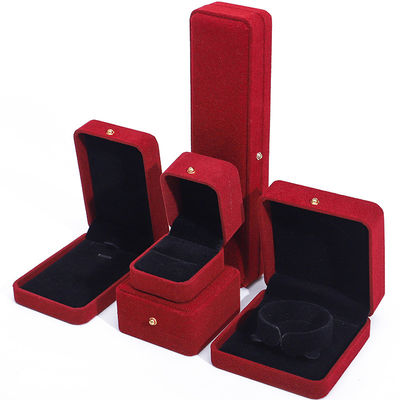 Beli Custom Luxury Red Velvet Perhiasan Kemasan Kotak untuk Kalung Gelang Earrings Ring online manufacture