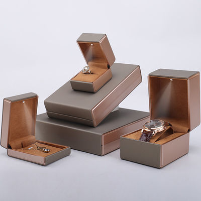 OEM PU Kulit LED Kotak Perhiasan, Handy Square Perhiasan Luxury Packaging Box Set