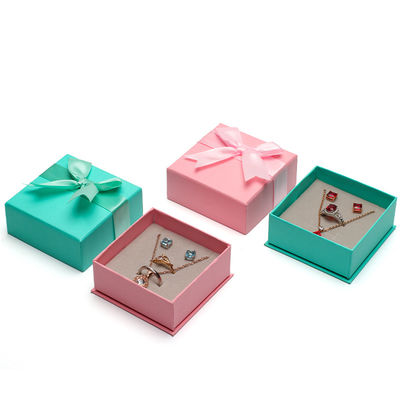 Hanhong Custom Logo Perhiasan Paket untuk Anak Perempuan Earrings Mini Warna Kertas Samet Kotak Hadiah