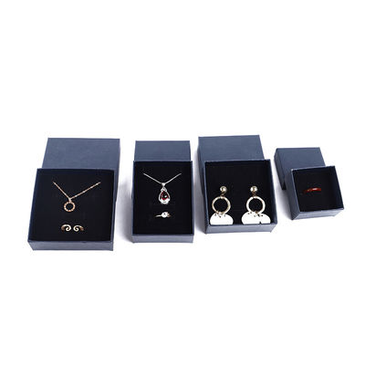 Pabrik grosir Perhiasan Mewah Kotak Pribadi High End Kalung Gelang Earrings Cincin Perhiasan Set Kemasan tutup kertas karton dan dasar Kotak Perhiasan dengan logo