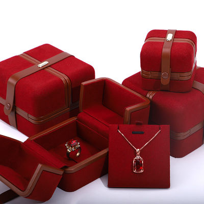 Kotak Perhiasan Kulit PU untuk Logo Custom Earrings Merah Gelang Kalung Ring Packaging