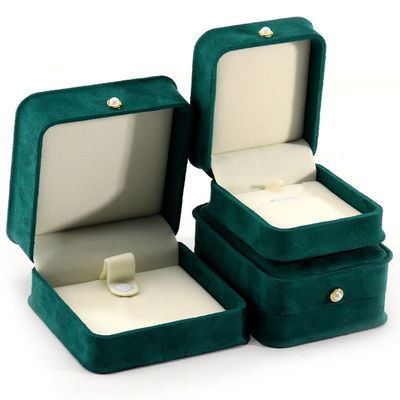 9*9*4.5cm Green Velvet Ring Jewelry Box untuk Customized Bracelet Earrings Packaging