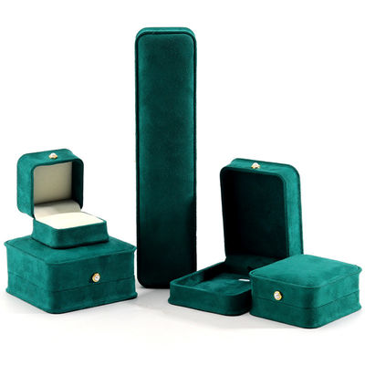 9*9*4.5cm Green Velvet Ring Jewelry Box untuk Customized Bracelet Earrings Packaging