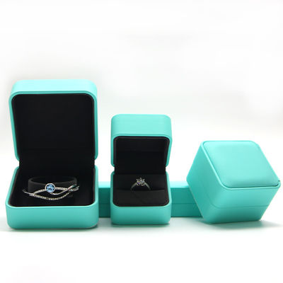 Beli Customized Luxury PU Kulit Perhiasan Box Packaging Box dengan kompetitif 6.5 * 6cm online manufacture