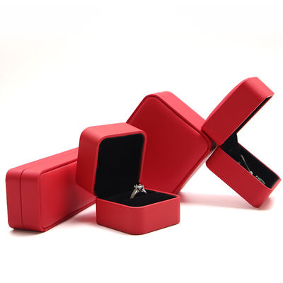 Customized Luxury PU Kulit Perhiasan Box Packaging Box dengan kompetitif 6.5 * 6cm