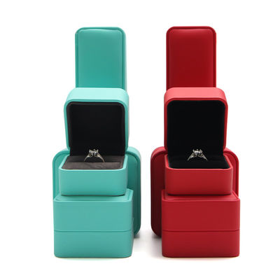 Customized Luxury PU Kulit Perhiasan Box Packaging Box dengan kompetitif 6.5 * 6cm
