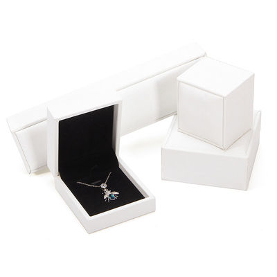 Beli Hanhong 2022 Kotak Perhiasan Kemasan Set PU Kulit Perhiasan Kaset dengan Logo Custom Printed Ring Box online manufacture
