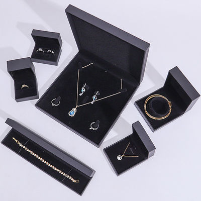 Beli Paket Mewah Kertas Perhiasan Kotak Desain Khusus untuk Gelang Ring Kalung online manufacture