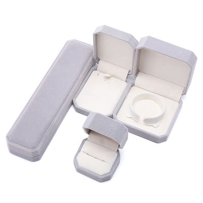 Customized Gray Flannelette Octagonal Jewelry Box untuk Kalung Gelang dan Cincin