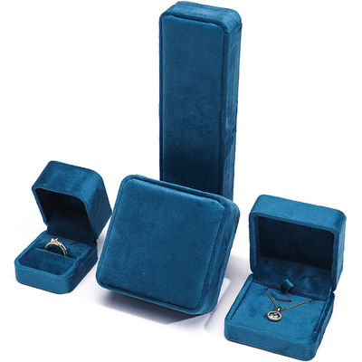Grosir manufaktur jual panas Perhiasan Mewah Kotak Logo Custom Disesuaikan High End Kalung Biru Gelang Gelang Earrings Cincin Kemasan Kotak Perhiasan Beludru